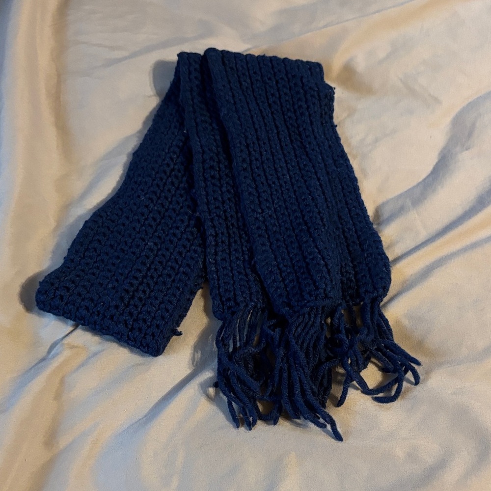 Cozy Blue Knit Scarf